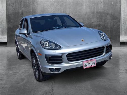 2017 Porsche Cayenne Platinum Edition