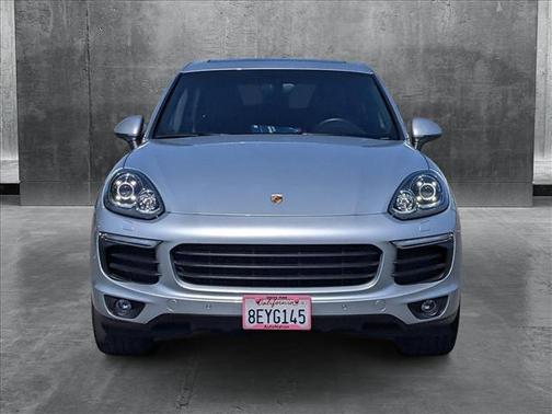 2017 Porsche Cayenne Platinum Edition