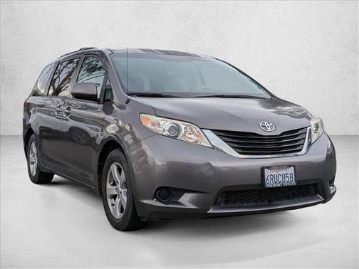 2011 Toyota Sienna LE