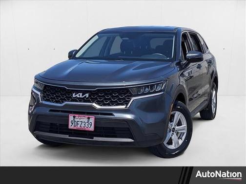 2022 Kia Sorento LX