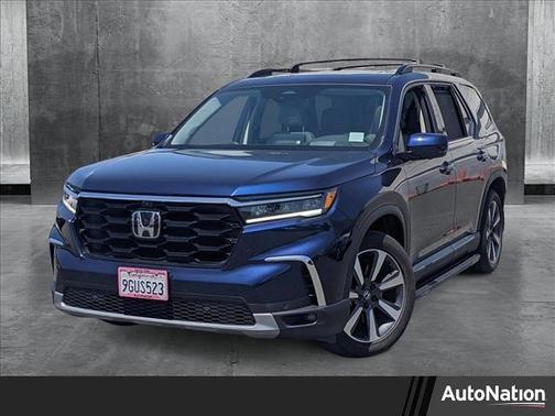 2023 Honda Pilot AWD Elite