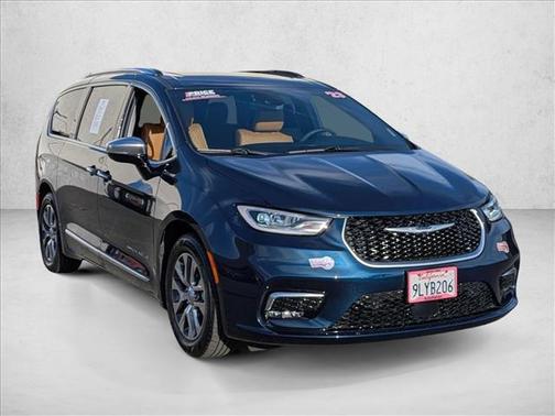 2023 Chrysler Pacifica L