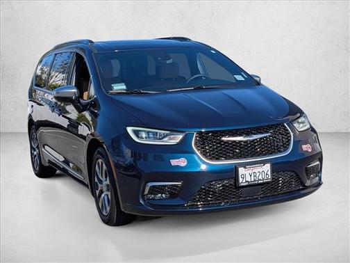 2023 Chrysler Pacifica L