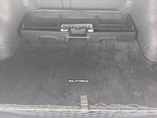 2022 Nissan Altima SR FWD