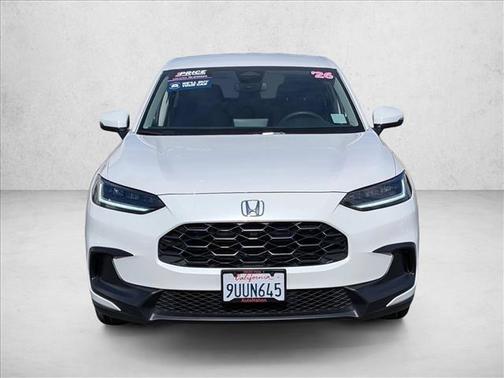 Platinum White Pearl 2026 Honda HR-V LX