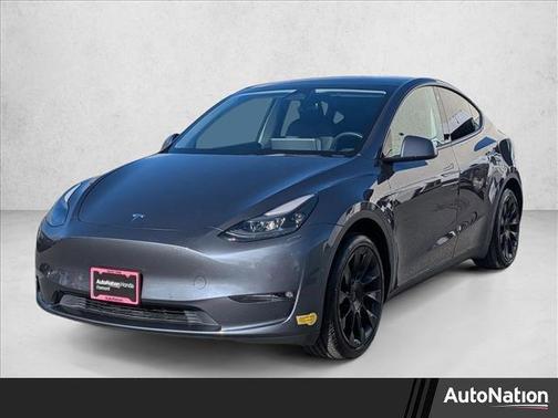 2022 Tesla Model Y Long Range Dual Motor All-Wheel Drive