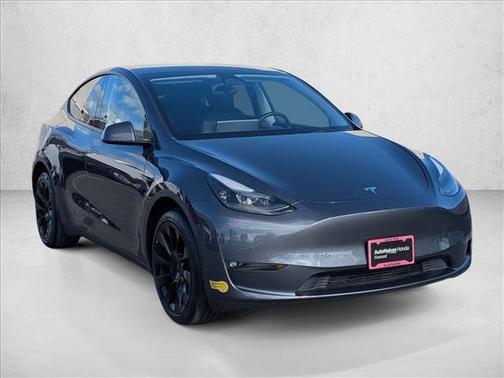 2022 Tesla Model Y Long Range Dual Motor All-Wheel Drive