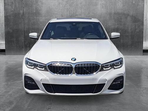 2022 BMW 330 330i