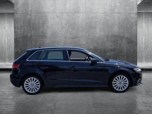 2017 Audi A3 e-tron 1.4T Tech Premium Plus