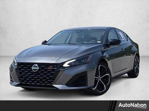 2023 Nissan Altima SR FWD