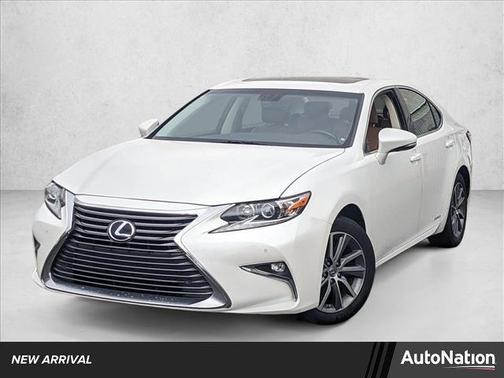 2016 Lexus ES 300h Base