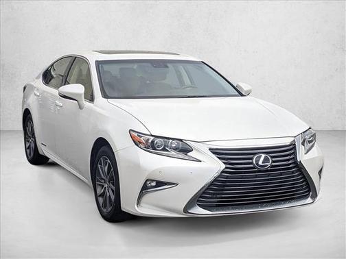 2016 Lexus ES 300h Base