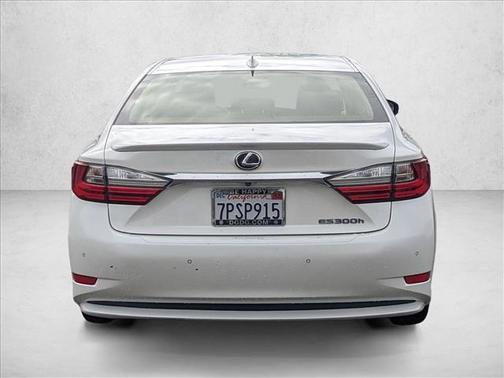 2016 Lexus ES 300h Base