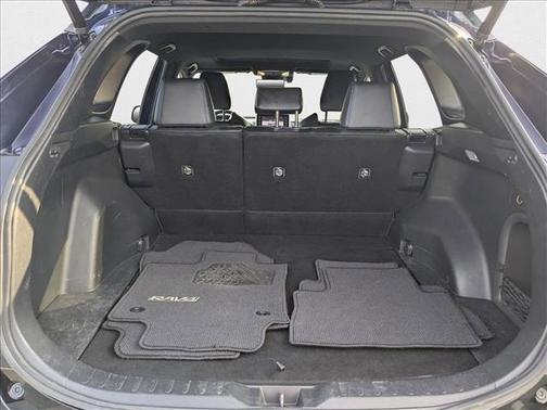 2019 Toyota RAV4 Hybrid SE