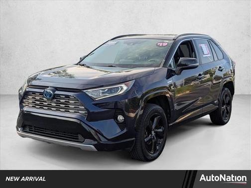 2019 Toyota RAV4 Hybrid SE