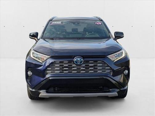 2019 Toyota RAV4 Hybrid SE