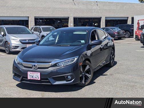 2017 Honda Civic Touring