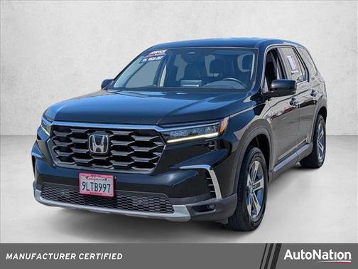 Crystal Black Pearl 2024 Honda Pilot EX-L 7 Passenger