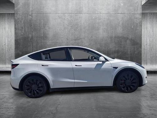 2022 Tesla Model Y Performance Dual Motor All-Wheel Drive
