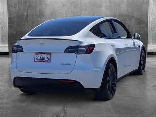 2022 Tesla Model Y Performance Dual Motor All-Wheel Drive