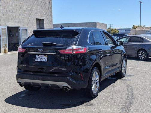 2019 Ford Edge Titanium