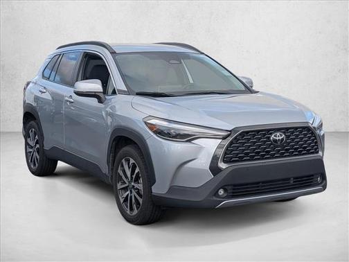 2024 Toyota Corolla Cross XLE
