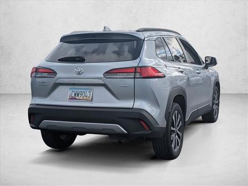 2024 Toyota Corolla Cross XLE