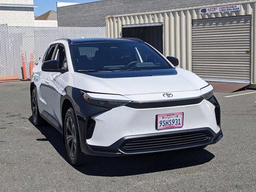 2024 Toyota bZ4X XLE