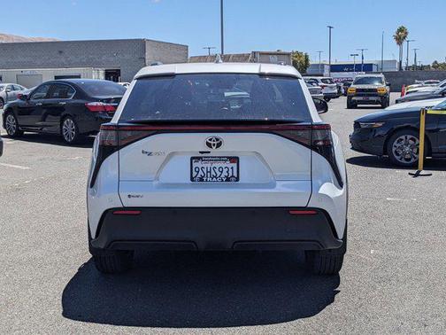 2024 Toyota bZ4X XLE