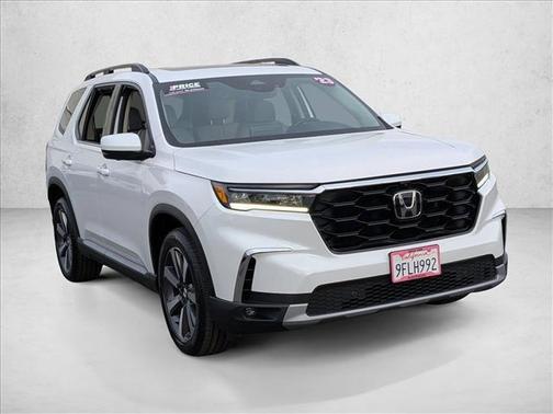 2023 Honda Pilot AWD Elite
