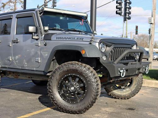 Silver 2016 Jeep Wrangler Unlimited Sport