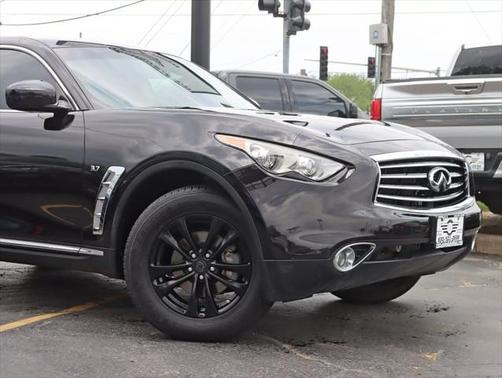 2016 INFINITI QX70 Base