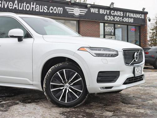 2020 Volvo XC90 T5 Momentum