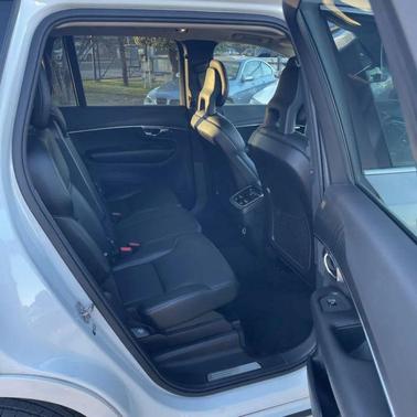 2020 Volvo XC90 T5 Momentum