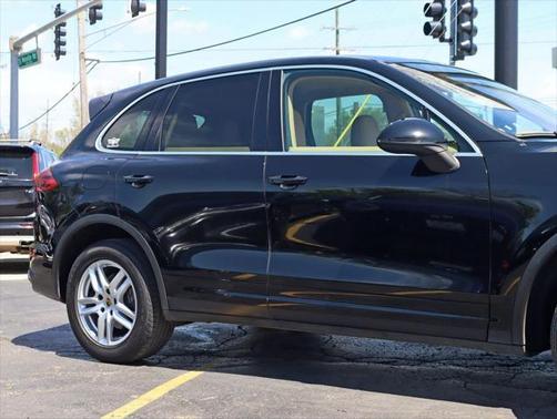 2016 Porsche Cayenne Base