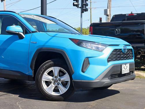 2021 Toyota RAV4 Hybrid LE