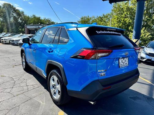 2021 Toyota RAV4 Hybrid LE