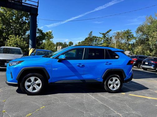 2021 Toyota RAV4 Hybrid LE
