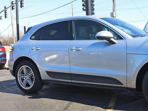 2017 Porsche Macan S