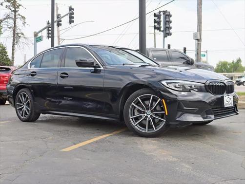 2019 BMW 330 i xDrive