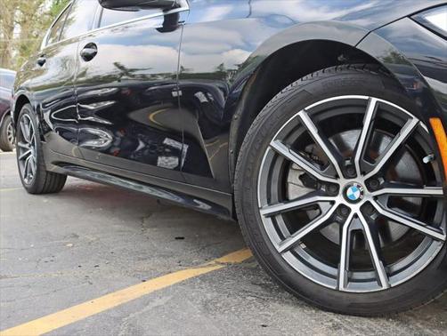 2019 BMW 330 i xDrive