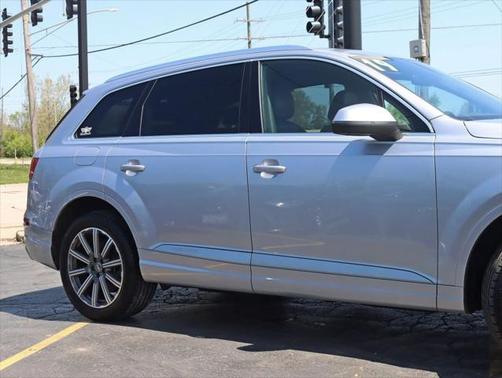 2019 Audi Q7 45 Premium Plus