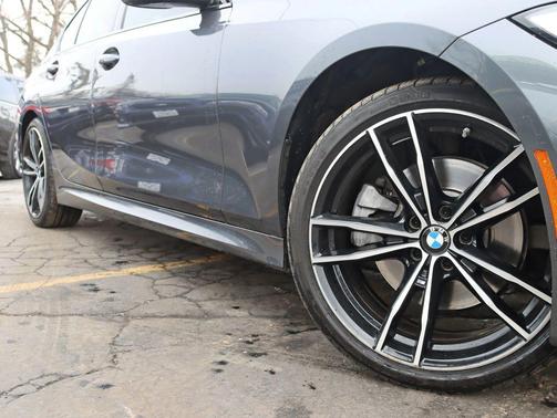 2021 BMW 330 i xDrive