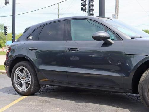 2017 Porsche Macan Base