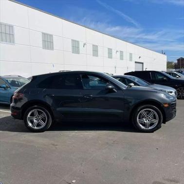 2017 Porsche Macan Base