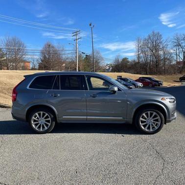 2016 Volvo XC90 T8 Inscription