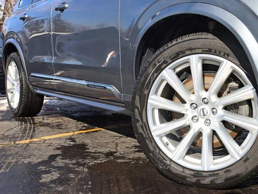 2016 Volvo XC90 T8 Inscription