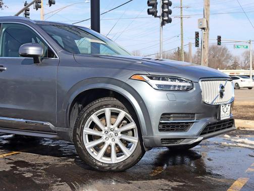 2016 Volvo XC90 T8 Inscription