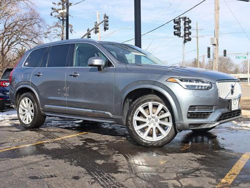 2016 Volvo XC90 T8 Inscription