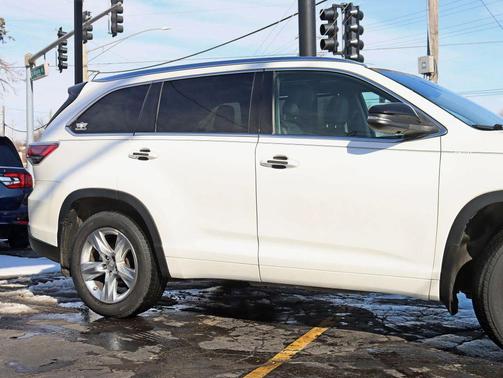 2015 Toyota Highlander Limited Platinum